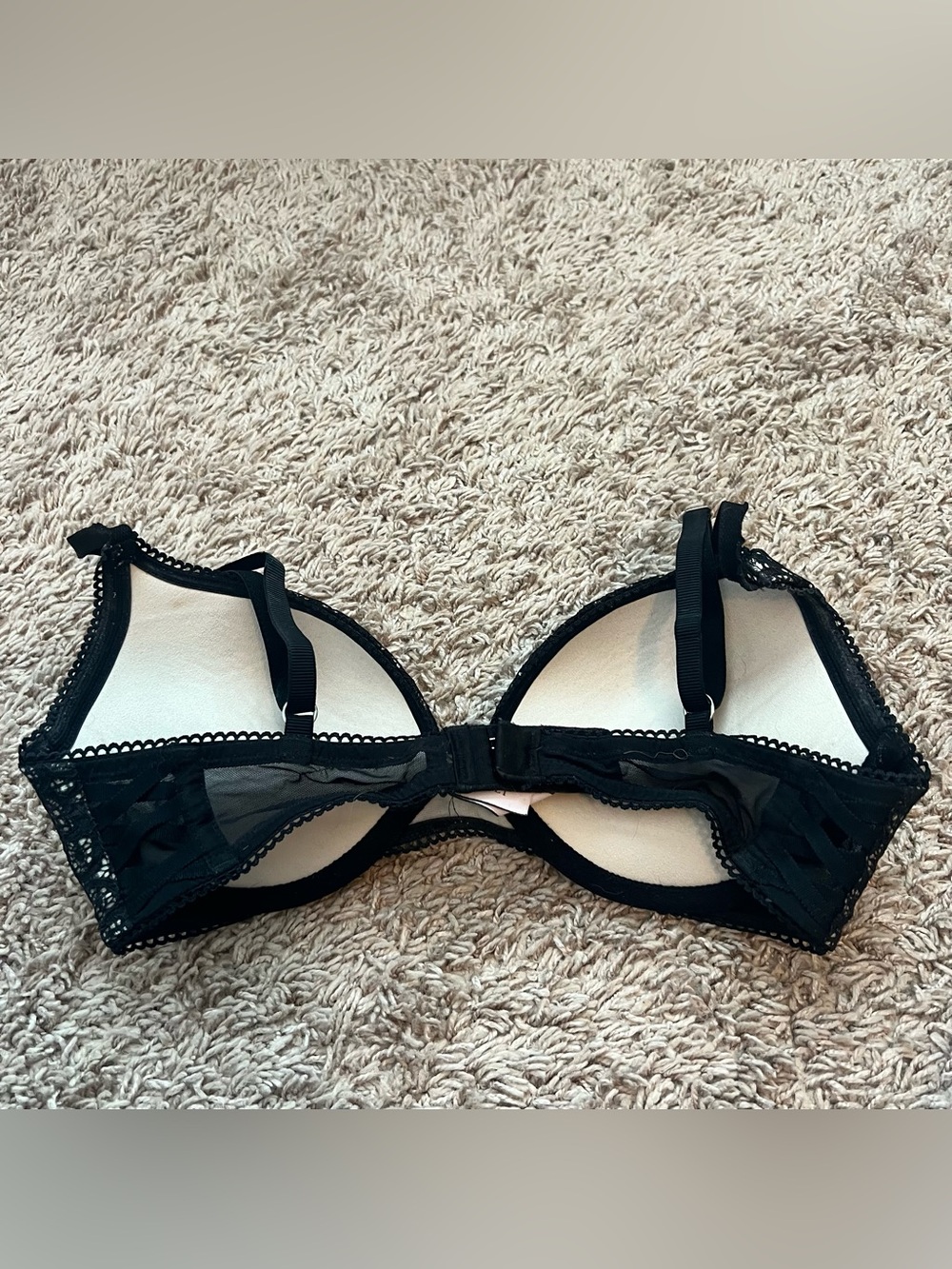 Victoria's Secret Black Lace Dream Angels Push Up Bra with Floral Cutout Overlay - Picture 2 of 5